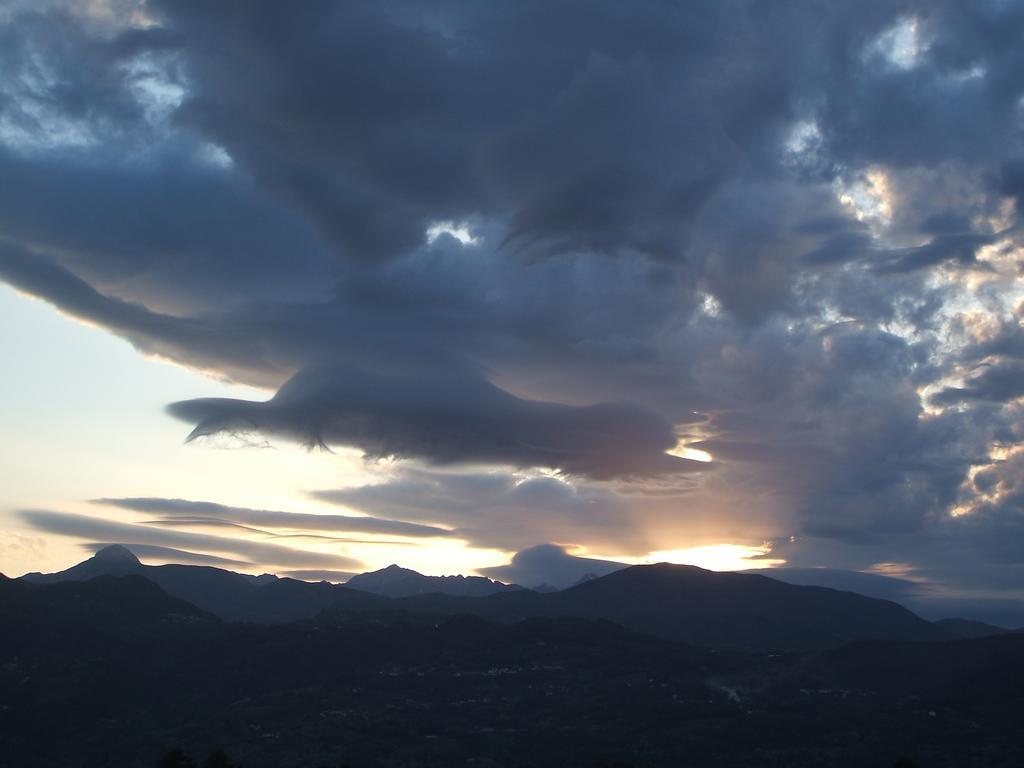 Nel Cielo... Di Barga Hotel ภายนอก รูปภาพ