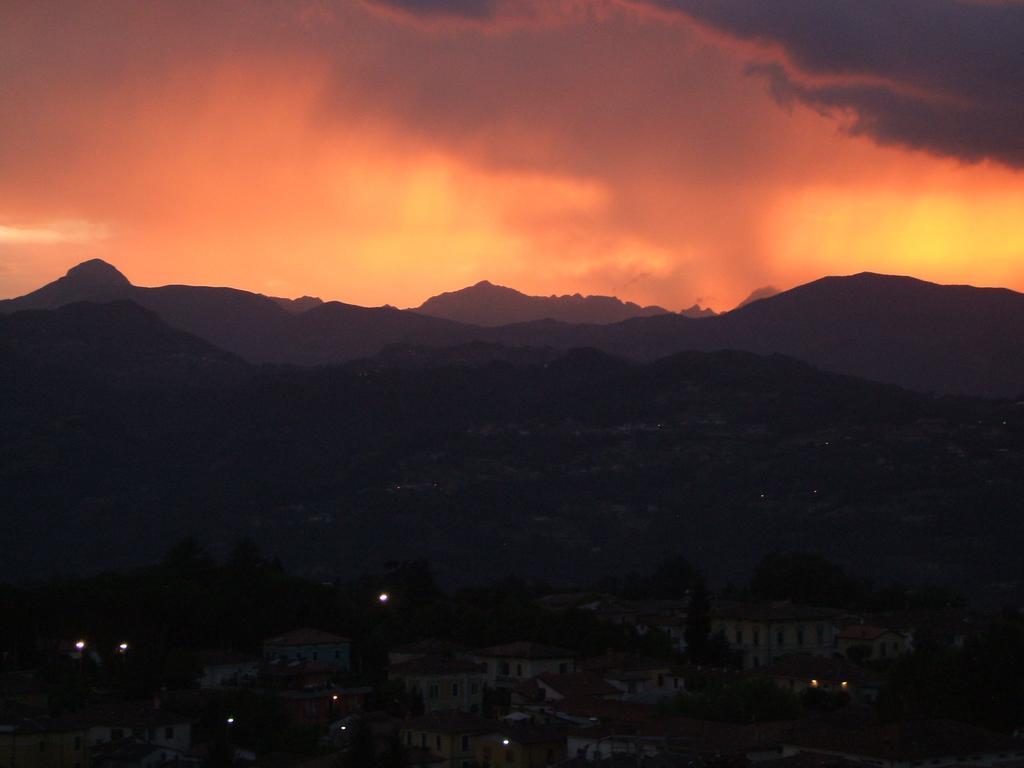 Nel Cielo... Di Barga Hotel ภายนอก รูปภาพ